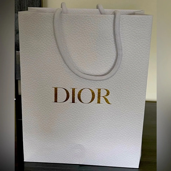 DIOR Authentic Gift Shopping Bag White SIZE 17”x 14”x 6.5” - Picture 2 of 6